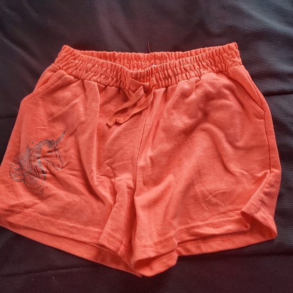 girl bright orange shorts with Juicy Couture tee - Picture 3 of 3